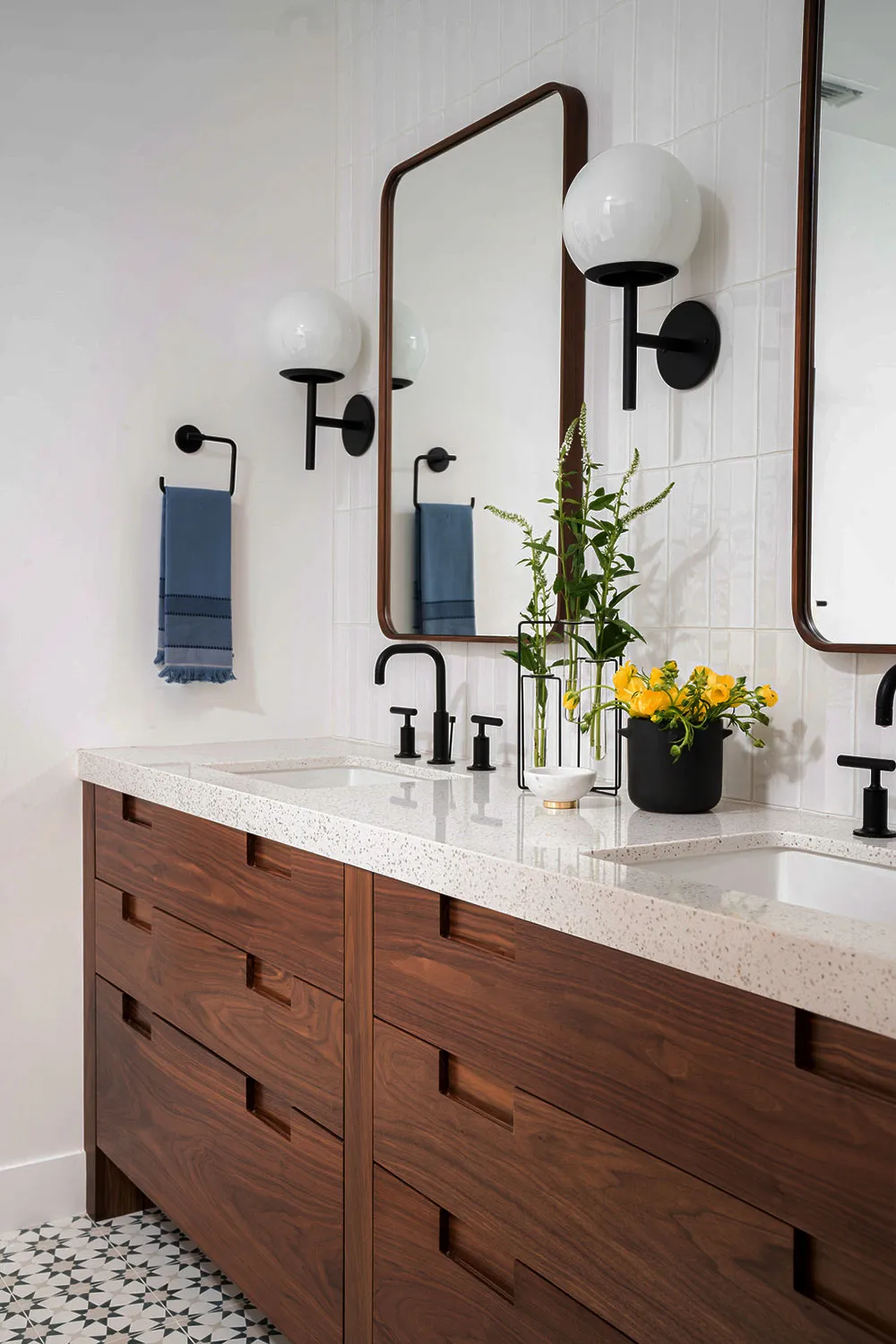 Villa Park Interior Design 07-Sloan Co Design